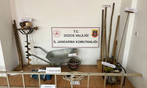 Düzce'de Kaçak Kazı Operasyonu: 3 Şüpheli Yakalandı