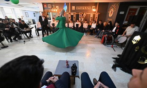 Düzce'de Özel Öğrencilerden Kadir Gecesi Etkinliği