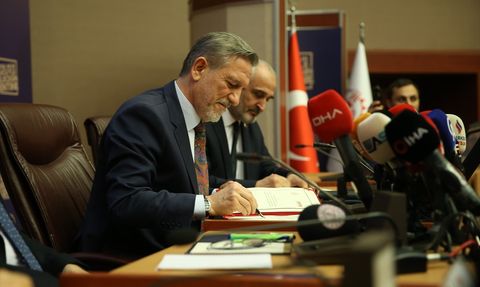 Eğitimde Radikal Dönüşüm: Bakan Tekin Bursa'da Önemli Açılamalarda Bulundu