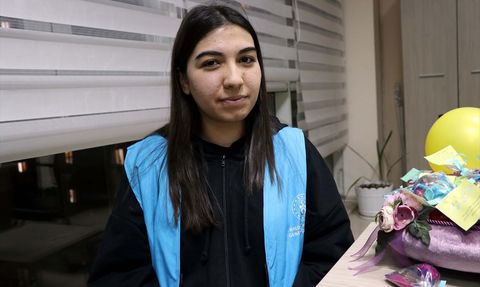 Elazığ'dan 'Bir Tutam İyilik' Projesiyle Teravih Namazına Giden Çocuklara Hediyeler