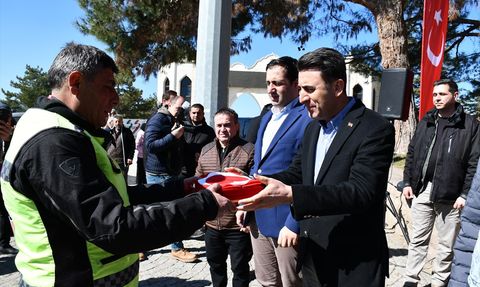 Ertuğrul Gazi Türbesi'nden Çanakkale'ye Anlamlı Mesaj