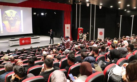 Erzurum'da Dezenformasyon Konferansı Gerçekleştirildi