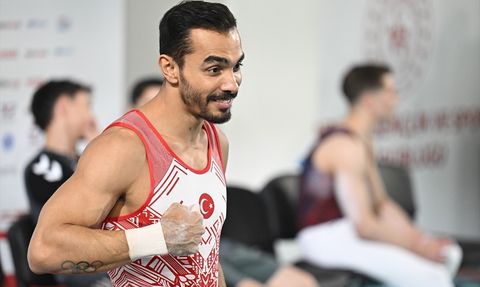 Ferhat Arıcan, Dünya Kupası'nda Altın Madalya Kazandı