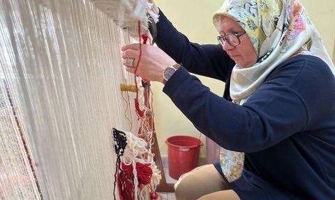 Giresun'da Kadınlar Kilim Dokuyarak Aile Ekonomilerine Destek Oluyor