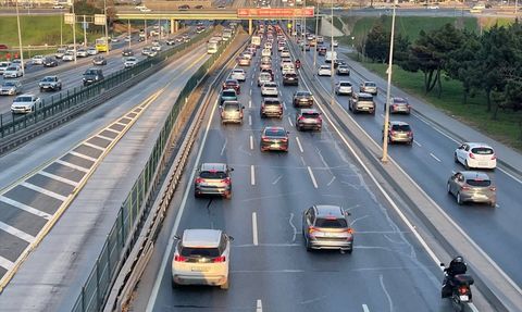 İstanbul'da Bayram Trafiği: Yoğunluk Artıyor