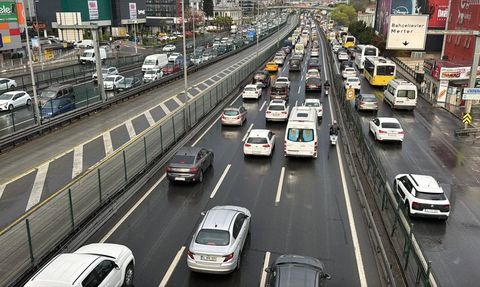 İstanbul'da Trafik Yoğunluğu Ramazan Bayramı ile Artıyor