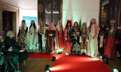 İtalya'da Dünya Kadınlar Günü Kutlaması: 'Renk Renk Anadolu' Defilesi