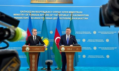 Kazakistan ve Azerbaycan'dan Hazar Denizi'nde Hedef: 10 Milyon Ton Yük Taşıma