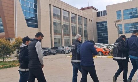 Kilis'te Uyuşturucu Operasyonu: 2 Zanlı Tutuklandı
