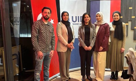 Lyon'da Üniversite Öğrencilerine İftar Programı