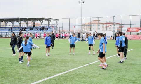 Malatya'da 15 Yaş Altı Kız Milli Futbol Takımı Seçmeleri