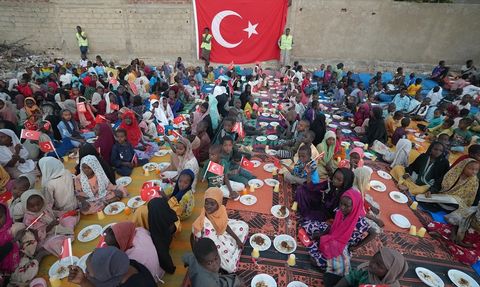 Merhem Derneği'nin Ramazan'da Kardeşlik Sofraları