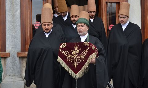 Mevlana Müzesi'nde Sakal-ı Şerif Ziyarete Açıldı