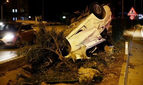 Muğla'da Otomobil Kazası: Sürücüler Yaralandı