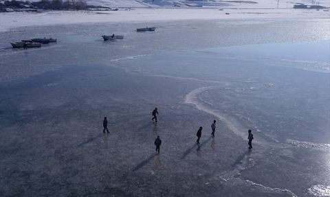 Nazik Gölü'nde Kış Eğlencesi
