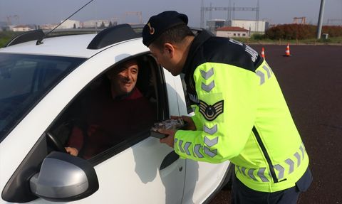 Osmangazi Köprüsü ve İstanbul-İzmir Otoyolu'nda Yoğunluk Sürüyor