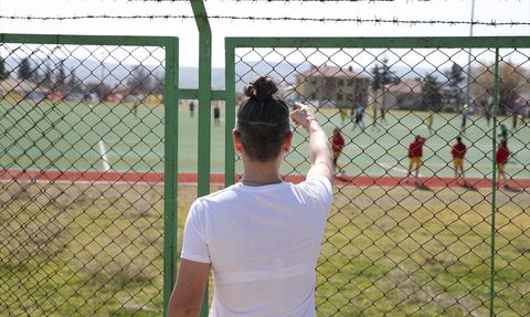 Pınar Konca Takımını Otobüs Üzerinden Yönetti