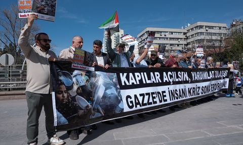 Refah Sınır Kapısı Protestosu: Yardım Çağrısı