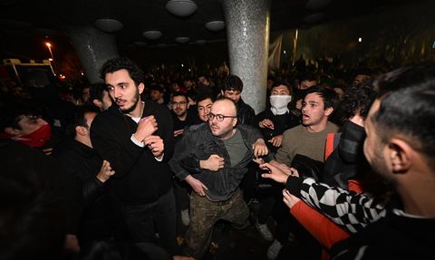 Saraçhane'deki İzinsiz Gösteride Gergin Anlar