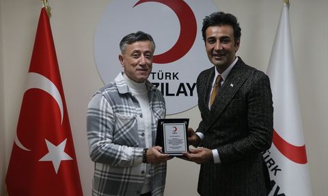 Türk Kızılay Ege'de Kan Bağışçılarını Onurlandırdı