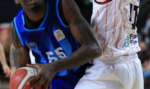 Türk Telekom, Manisa Basket Divissa'yı Zor Bir Maç Sonrası Yendi