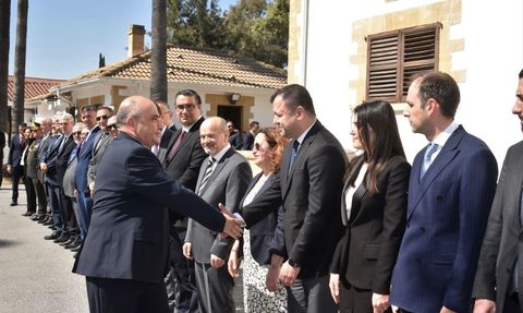 Türkiye'nin Yeni Lefkoşa Büyükelçisi Ali Murat Başçeri, KKTC Cumhurbaşkanı Tatar ile Bir Araya Geldi