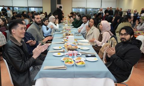 Uluslararası Öğrenciler iftar Programında Buluştu