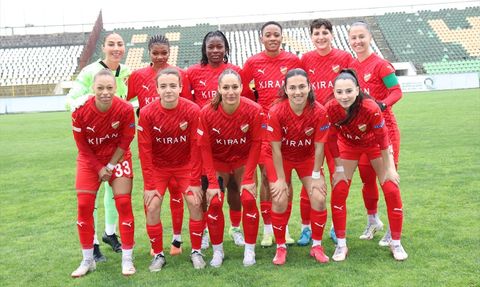 Ünye Kadın Spor Kulübü ve Beylerbeyi Spor Kulübü Berabere Kaldı