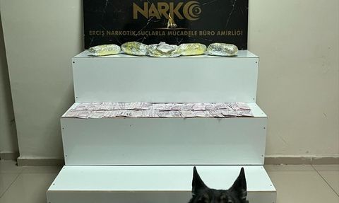 Van'da Dev Uyuşturucu Operasyonu