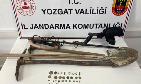 Yozgat'ta İzinsiz Kazı Operasyonu: İki Şüpheli Suçüstü Yakalandı