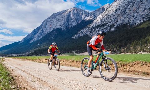 2023 Trans Taurus Dağ Bisikleti Etap Yarışları'nda İkinci Gün Tamamlandı