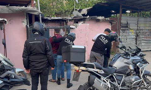 Adana'da Uyuşturucu Operasyonu: 55 Gözaltı