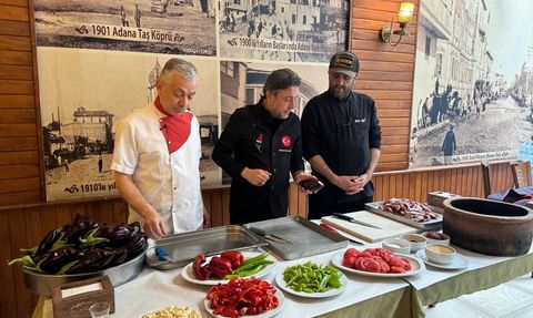 Adana'da Yöresel Güveç Patlıcan Yemeğinin Tanıtımı Yapıldı