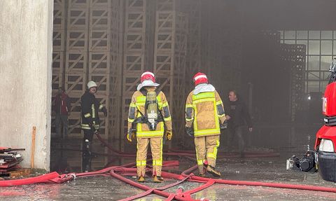 Afyonkarahisar'da Kereste Fabrikasında Yangın Söndürüldü