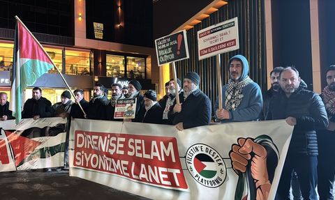 Ağrı ve Erzincan'da İsrail'in Gazze Saldırılarına Protesto