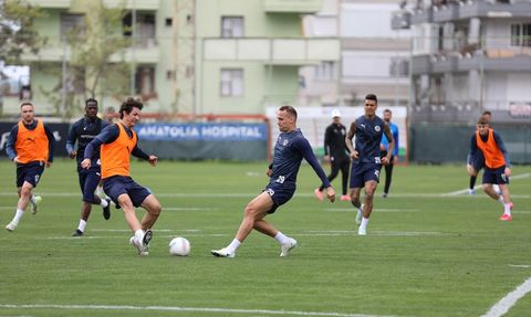 Alanyaspor, Samsunspor Maçına Hazırlıklarını Sürdürüyor