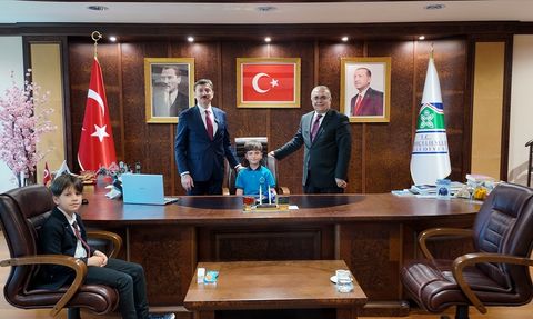 Bahçelievler'de 23 Nisan Koltuk Devir Tesliminde Deprem Anı