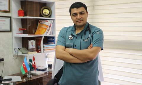 Bakü'de kalp krizi geçiren hastanın hayatı doktorlar tarafından kurtarıldı