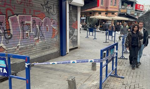 Beşiktaş'ta Deprem Nedeniyle Bina Tahliye Edildi