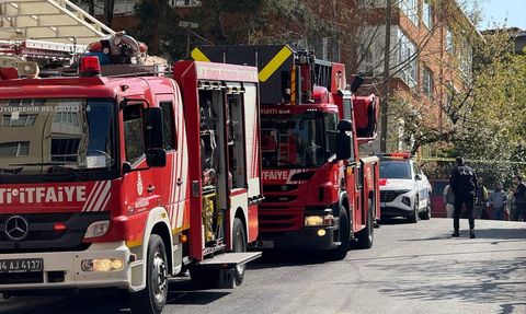 Beşiktaş'ta Otel İnşaatında Yangın