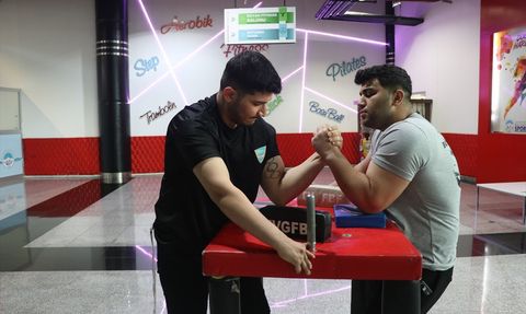 Bilek Güreşinde Dünya Şampiyonu: Abdulsamet Ocakoğlu