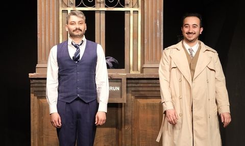 Bursa'da 'Gişe' Tiyatro Oyunu Sahnelendi