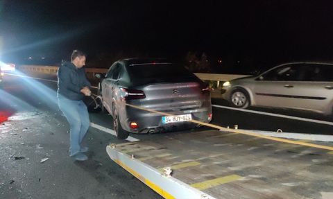 Bursa'da Zincirleme Trafik Kazası: 1 Ölü, 7 Yaralı