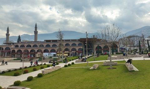 Bursa Tarihi Hanlar Bölgesi'nde Dönüşüm Projesi