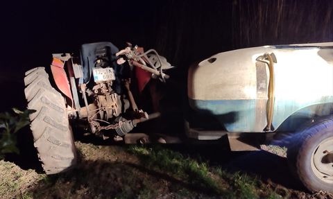 Çanakkale'de Traktör Devrildi, Sürücü Hayatını Kaybetti