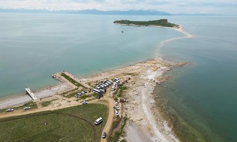 Çarpanak Yarımadası'nda Bahar Coşkusu