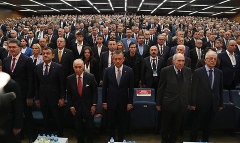 CHP 21. Olağanüstü Kurultayı Toplandı