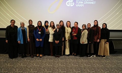 Danimarka Türk Diyanet Vakfı'ndan Gurbet Çınarı Belgeseli