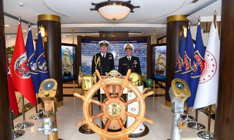 Deniz Kuvvetleri Komutanları Görüştü