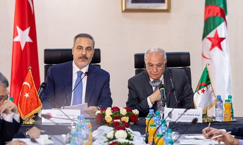 Dışişleri Bakanı Fidan, Cezayirli Mevkidaşı ile Görüştü